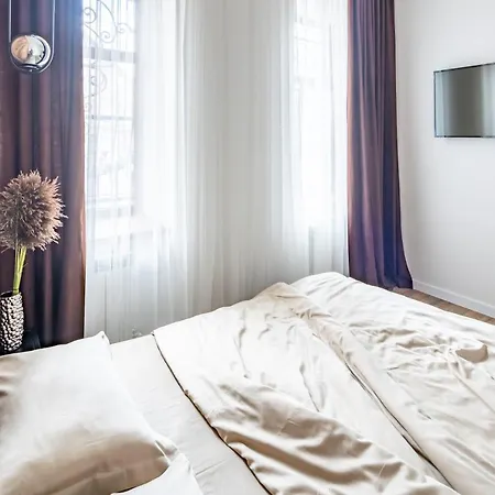 Romari таманська 12 לבוב