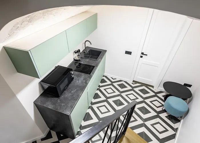 Romari таманська 12 公寓 利沃夫