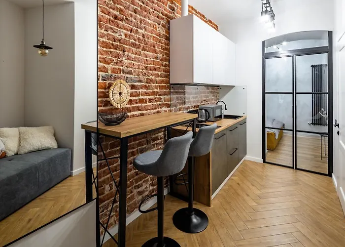 Romari таманська 12 公寓