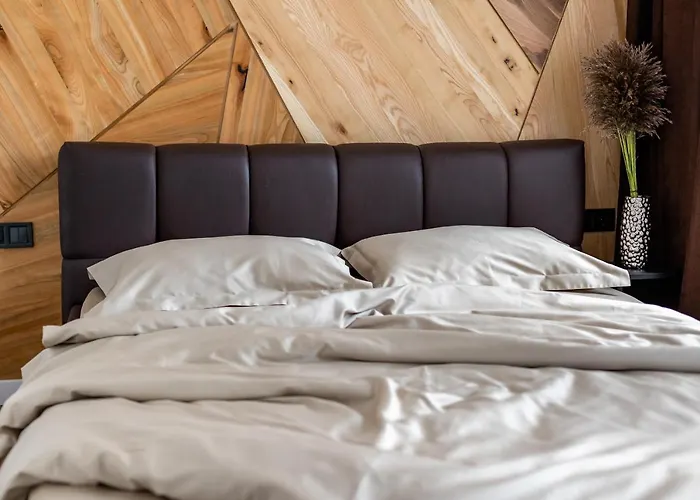 Romari таманська 12 Daire Lviv