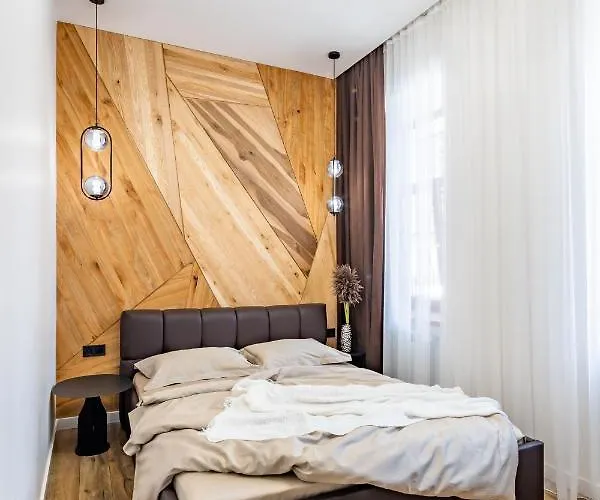 Romari таманська 12 公寓