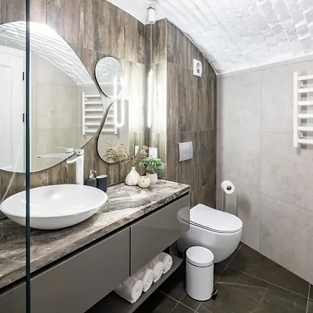 Romari таманська 12 Apartmán